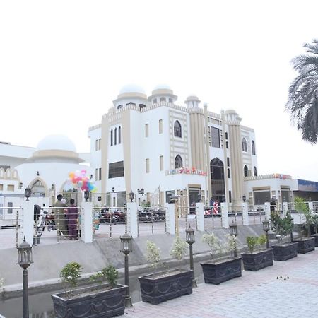 Shahi Palace Hotel Chichawatni Ngoại thất bức ảnh