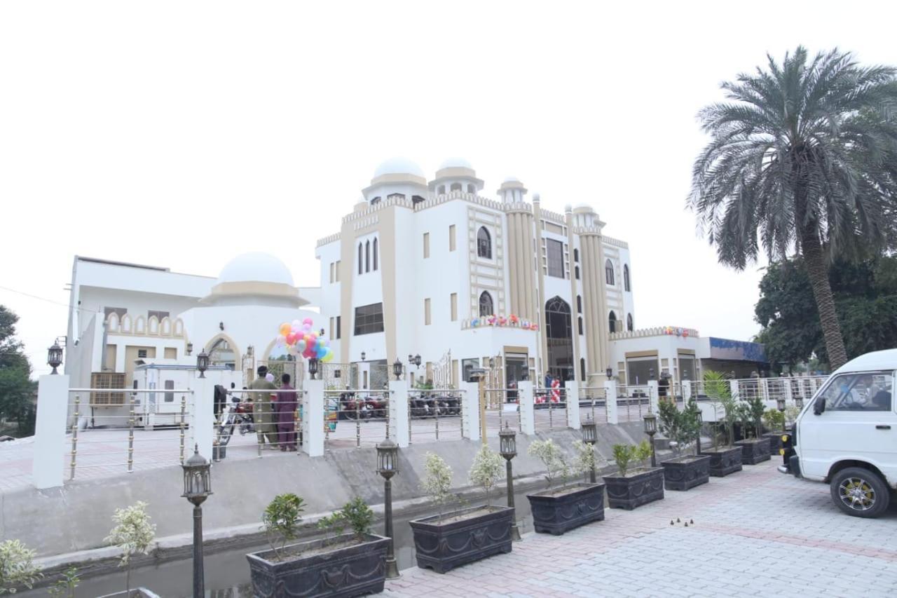 Shahi Palace Hotel Chichawatni Ngoại thất bức ảnh